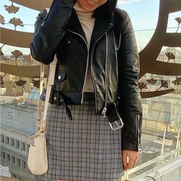 Zara women’s leather jacket - Picture 5 of 5